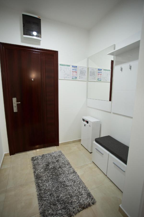 Apartman Sunset Sremska Mitrovica Exterior foto