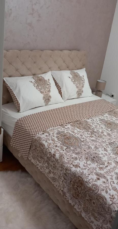 Apartman Sunset Sremska Mitrovica Exterior foto